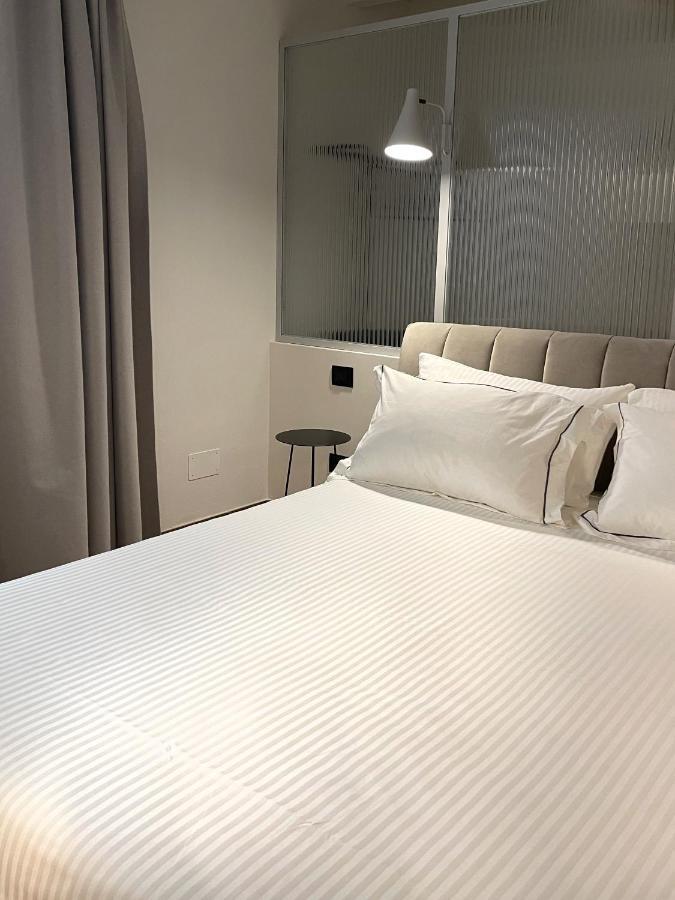 Raha Suites Syracuse Buitenkant foto