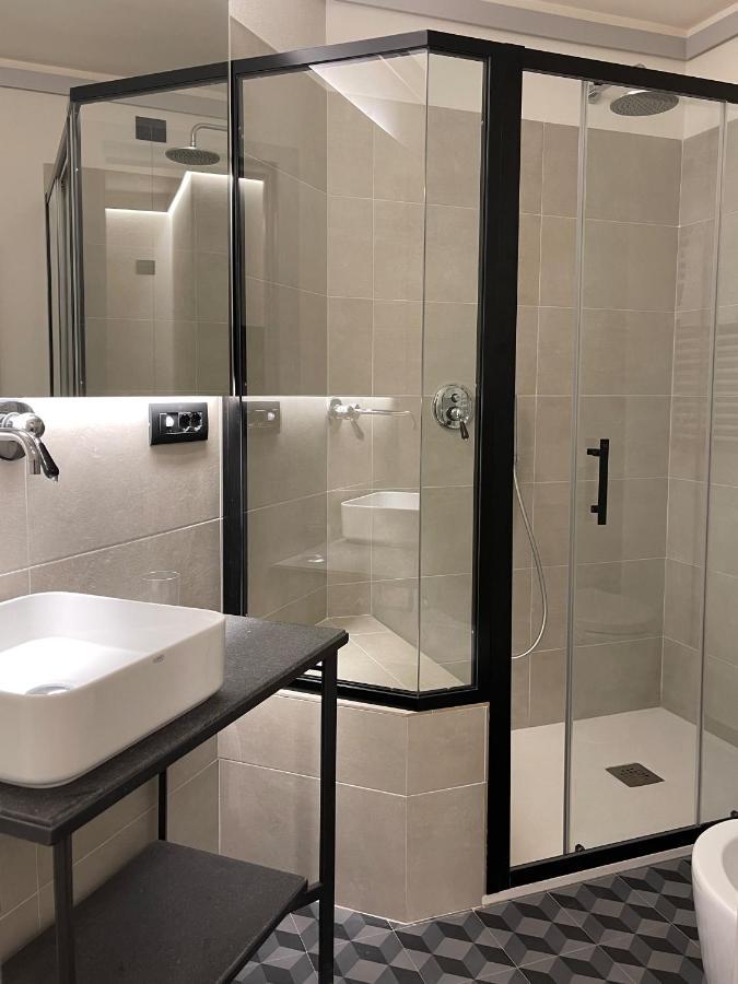 Raha Suites Syracuse Buitenkant foto