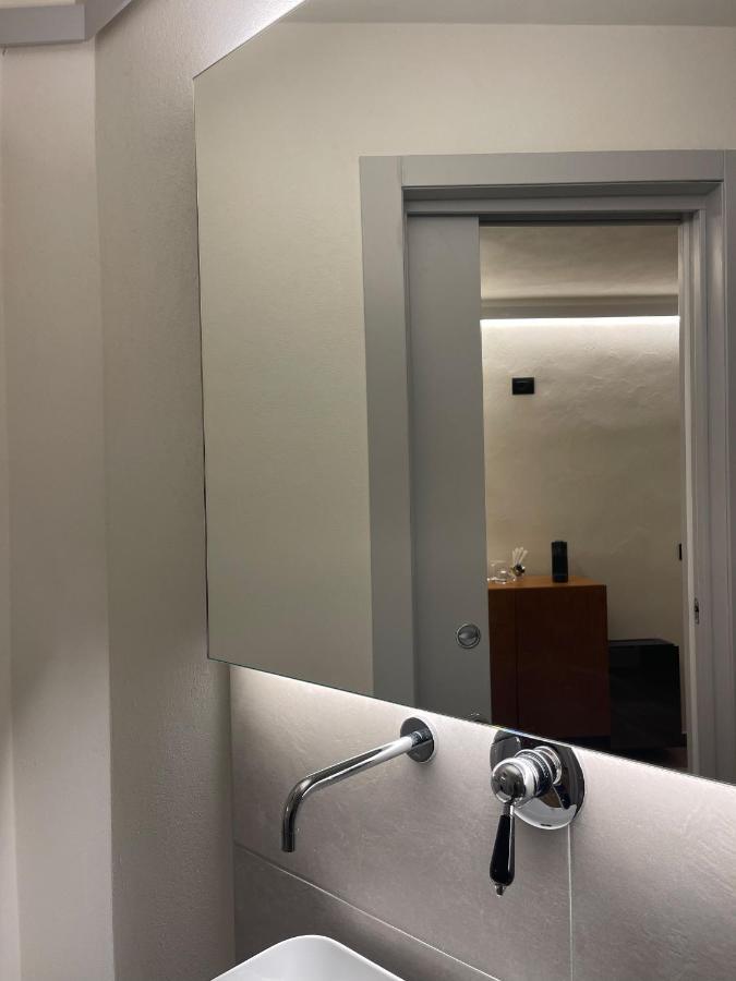Raha Suites Syracuse Buitenkant foto