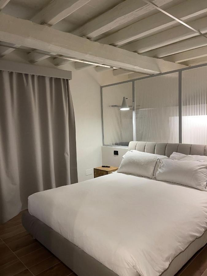 Raha Suites Syracuse Buitenkant foto