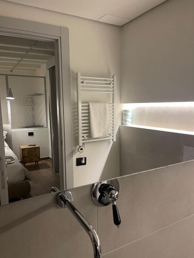 Raha Suites Syracuse Buitenkant foto