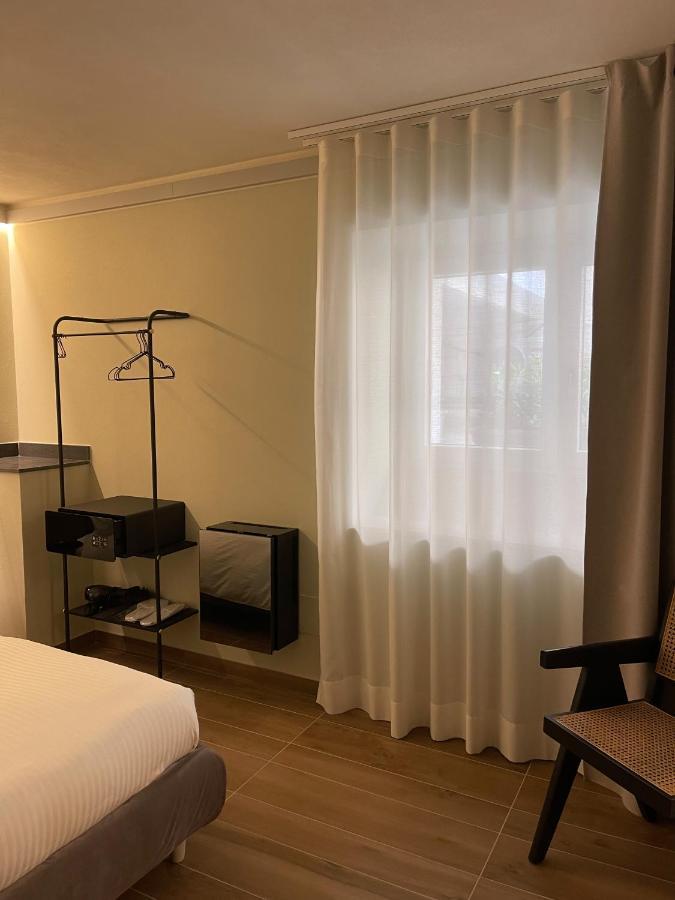 Raha Suites Syracuse Buitenkant foto
